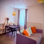 Apartment 50M2-Free Private Parking-Self Check In !! Appartement 50M2 Intramuros-Parking Prive Gratuit-Arrivee Autonome!!